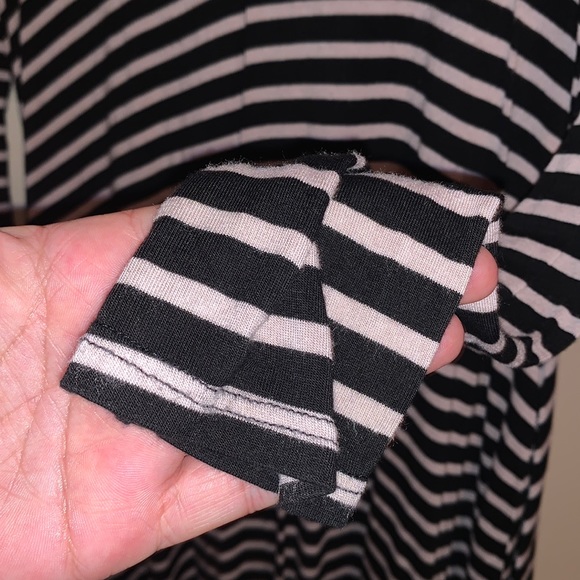 🌺 3/$15 Woman’s Small Socialite Stripped Dress - Picture 4 of 5